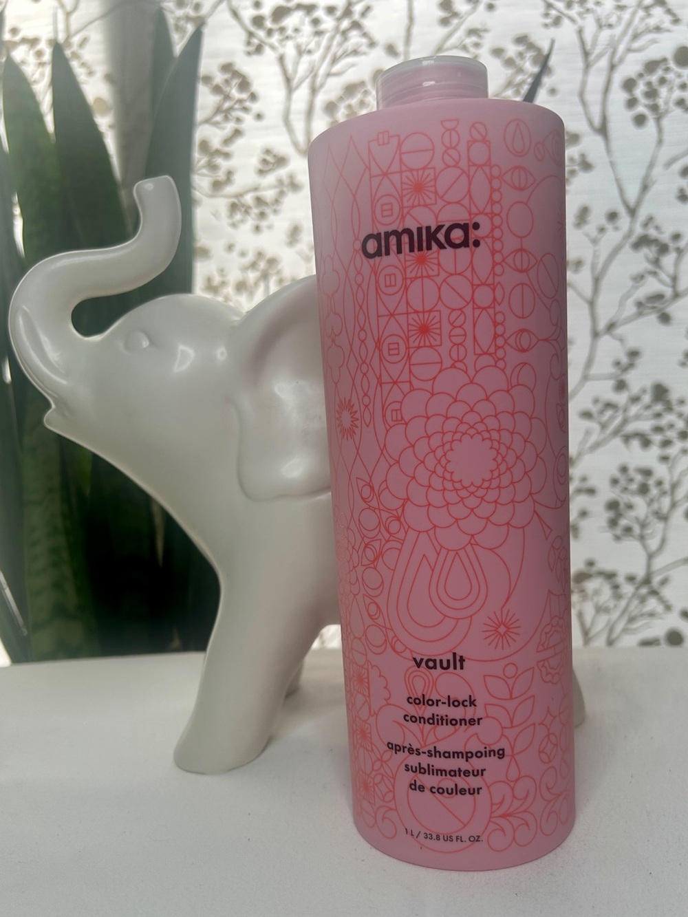 NIB Amika Vault Color-Lock Conditioner 1 Liter Jumbo Salon Size Sealed Rare